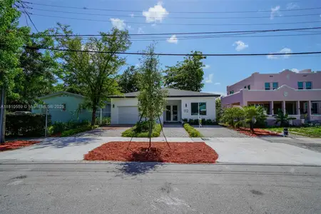 New construction Single-Family house 112 Nw 24Th Ct, Miami, FL 33125 null- photo 0