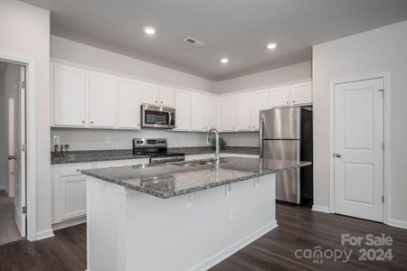 Open Kitchen with large island