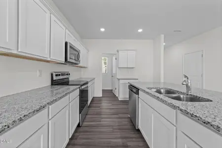 New construction Single-Family house 346 Shiloh Wy, Mebane, NC 27302 plan Splendor - image 8