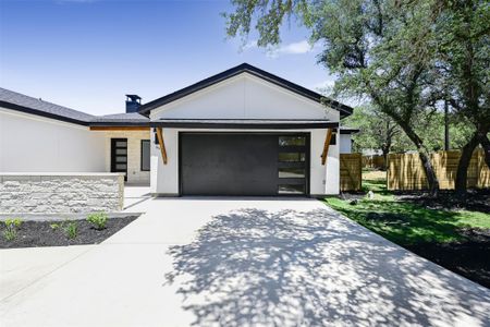 New construction Single-Family house 609 Cowal Dr S, Briarcliff, TX 78669 - image