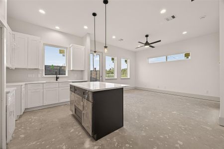 New construction Single-Family house 4011 Buffalo Moon Dr, Houston, TX 77045 - image