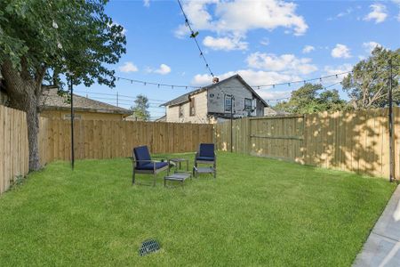 New construction Single-Family house 6624 Avenue J # B, Unit B, Houston, TX 77011 - photo 28 28