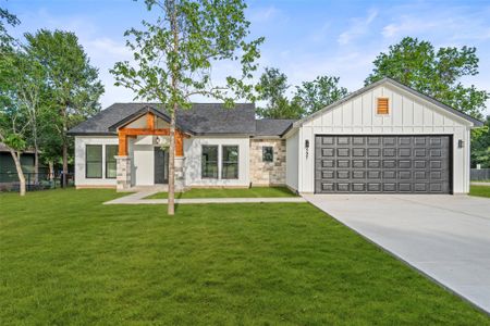 New construction Single-Family house 597 W Keanahalululu Ln, Bastrop, TX 78602 null- photo 0