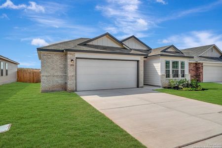 New construction Single-Family house 1113 Limestone Rdg, Seguin, TX 78155 plan Freestone - image