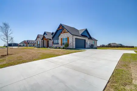 New construction Single-Family house 10671 Winter Wheat Ln, Venus, TX 76084 plan The Macy - image