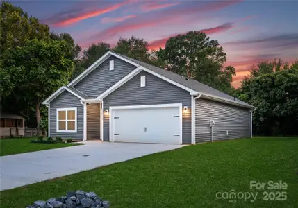 New construction Single-Family house 602 Westover St, Gastonia, NC 28054 - image