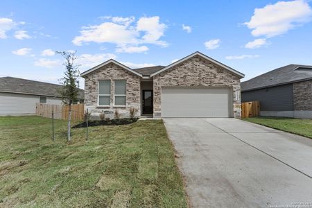 New construction Single-Family house 31924 Ambrose St, Bulverde, TX 78163 plan Clearwater - image