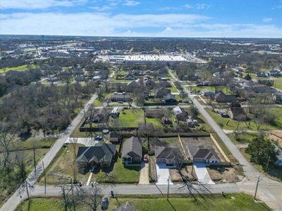 New construction Single-Family house 803 E Tyler St, Ennis, TX 75119 null- photo 34 34