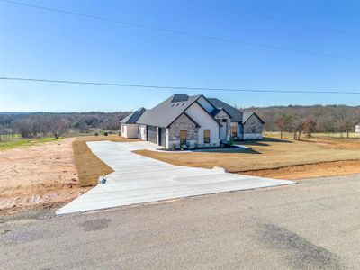New construction Single-Family house 1016 Freedom Ct, Weatherford, TX 76088 - image