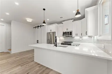 New construction Townhouse house 376 Forrest Ave, Gainesville, GA 30501 - image 5