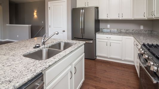 New construction Single-Family house 26 Lindsey Rd, Jackson, MI 49201 plan The Abington - image 9