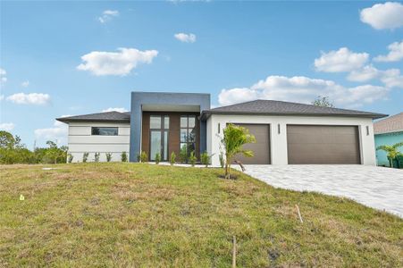 New construction Single-Family house 9516 Preisdent Cir, Port Charlotte, FL 33981 - image