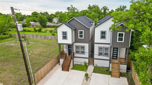 New construction Single-Family house 5947 Collingsworth St, Houston, TX 77026 - image