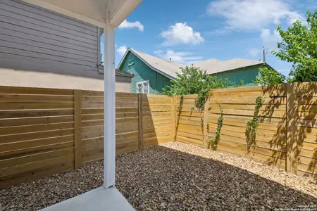 New construction Single-Family house 803 Indiana, San Antonio, TX 78210 - image