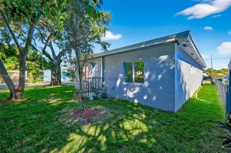 New construction Single-Family house 1346 Nw 44Th St, Miami, FL 33142 - image