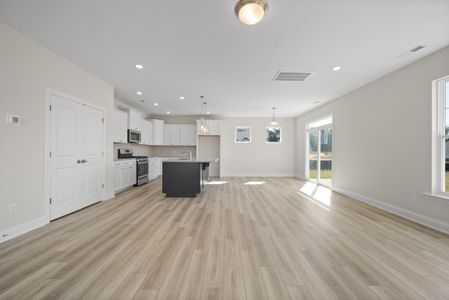 New construction Single-Family house 220 Silk Oak Dr, Moncks Corner, SC 29461 plan Ellerbe - image 17