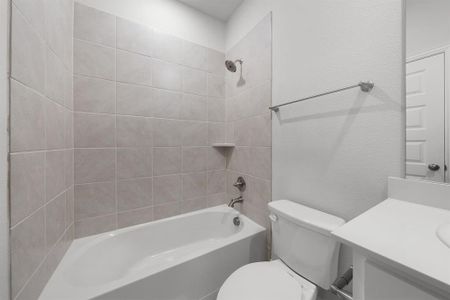 Bridgepoint by Altura Homes in Greenville - photo 14 14