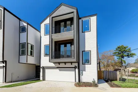 New construction Single-Family house 2202 Rain Melody, Houston, TX 77080 - image
