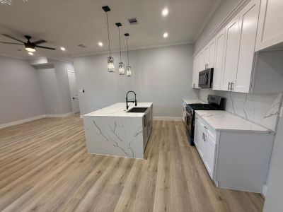 New construction Single-Family house 6844 Del Rio St, Houston, TX 77021 - image 4