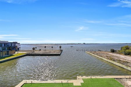 New construction Townhouse house 4411 Anthony Court Ln, Seabrook, TX 77586 - image 3