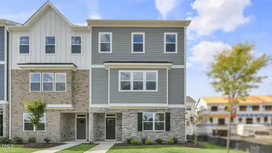 New construction Townhouse house 808 Washington St, Fuquay Varina, NC 27526 plan Hadleigh - image