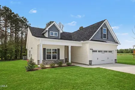 New construction Single-Family house 207 Tuskeegee Dr, Smithfield, NC 27577 - image