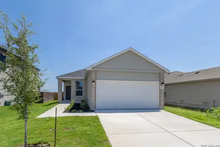 New construction Single-Family house 4112 Sunfield Dr, Seguin, TX 78155 - image