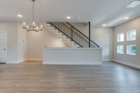 New construction Condo/Apt house 415 Ira Avenue, Unit 2101, San Antonio, TX 78209 - photo 6 6