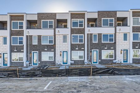 New construction Townhouse house 372 N Geneva, Aurora, CO 80010 - photo 0