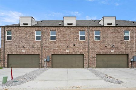 New construction Townhouse house 2304 Bulin Dr, Mansfield, TX 76063 Berkeley Homeplan- photo 26 26