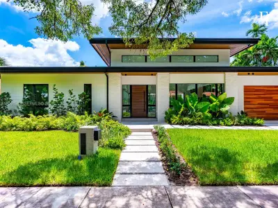 New construction Single-Family house 1111 Alberca St, Coral Gables, FL 33134 - image