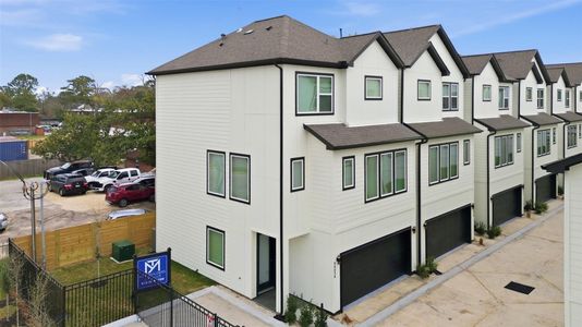 New construction Single-Family house 9405 Hammerly Blvd, Unit A, Houston, TX 77080 - image 2