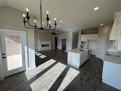 New construction Single-Family house 1022 Colt Rd, Springtown, TX 76082 plan The Iris - image 4