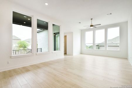 New construction Single-Family house 340 Fountain Grass Dr, San Marcos, TX 78666 plan Newport Plan - image 12