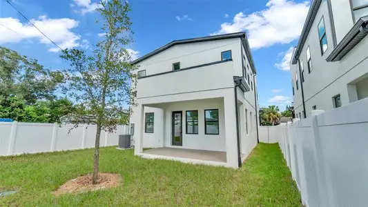 New construction Single-Family house 3320 Tarlton St N, St. Petersburg, FL 33713 - image