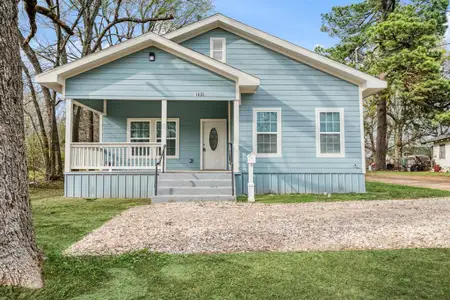 New construction Single-Family house 1605 Pine Bluff St, Paris, TX 75460 - image