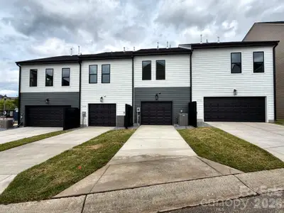 New construction Townhouse house 2334 Rachelwood Dr, Charlotte, NC 28273 - image