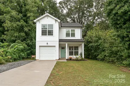 New construction Single-Family house 110 Nat Barber Ave, Gastonia, NC 28052 - photo 0