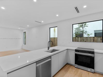 New construction Townhouse house 3616 Thomas Ave, Miami, FL 33133 null- photo 19 19