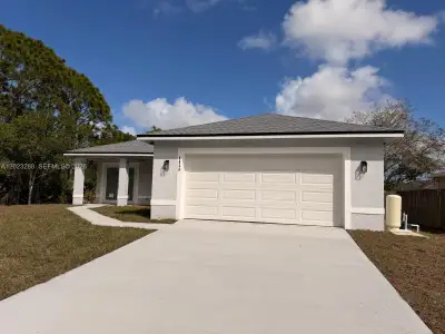 New construction Single-Family house 8636 100Th Ct, Vero Beach, FL 32967 - image