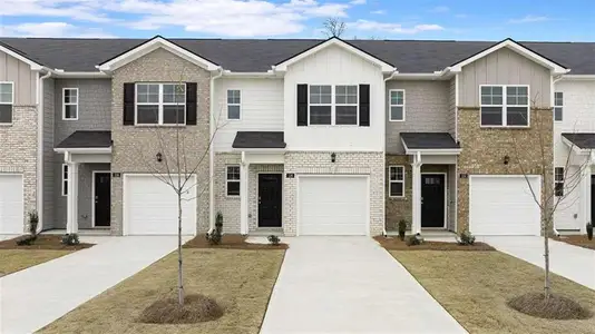 New construction Townhouse house 210 Kenmore Cir, Perry, GA 31069 - image