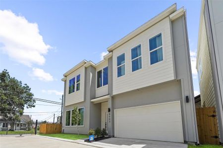 New construction Single-Family house 8916 Knoll Branch Dr Dr, Houston, TX 77080 - image