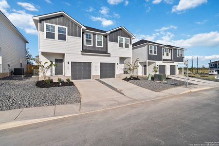 New construction Multi-Family house 3838 Abbott Pass, St. Hedwig, TX 78152 null- photo 0 0