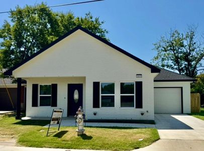 New construction Single-Family house 301 Henry St, Waxahachie, TX 75165 - image