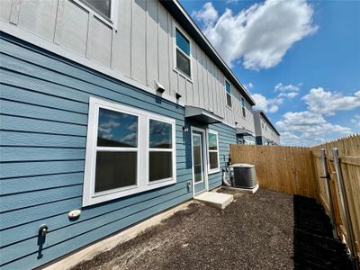 New construction Townhouse house 12811 Village Spun Plz, Buda, TX 78610 plan The Barton (147) - image