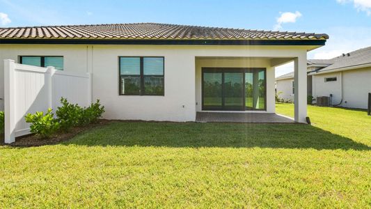 New construction Single-Family house 27100 Sw Viterbo Way, Port Saint Lucie, FL 34986 Lemongrass- photo 17 17