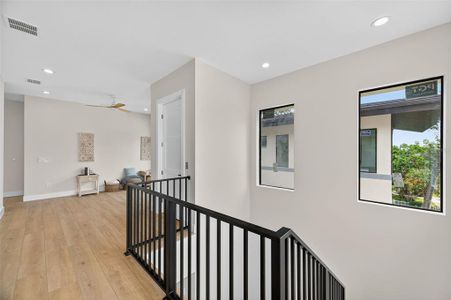 New construction Single-Family house 1935 Shore Acres Blvd Ne, St. Petersburg, FL 33703 - image 20