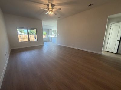 New construction Single-Family house 423 Rose Ave, Cleburne, TX 76033 plan Cambria I - image 7
