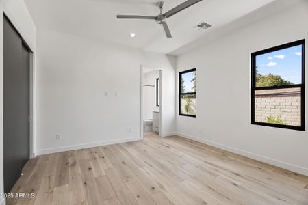 New construction Single-Family house 1538 W Wagon Wheel Dr, Phoenix, AZ 85021 - image 18