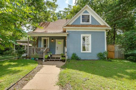 New construction Single-Family house 507 N Buffalo Ave, Cleburne, TX 76033 null- photo 0